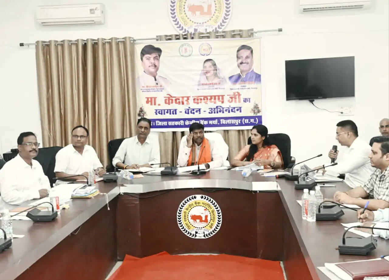 किसानों को इस वर्ष 904 करोड़ रुपये से अधिक का ऋण