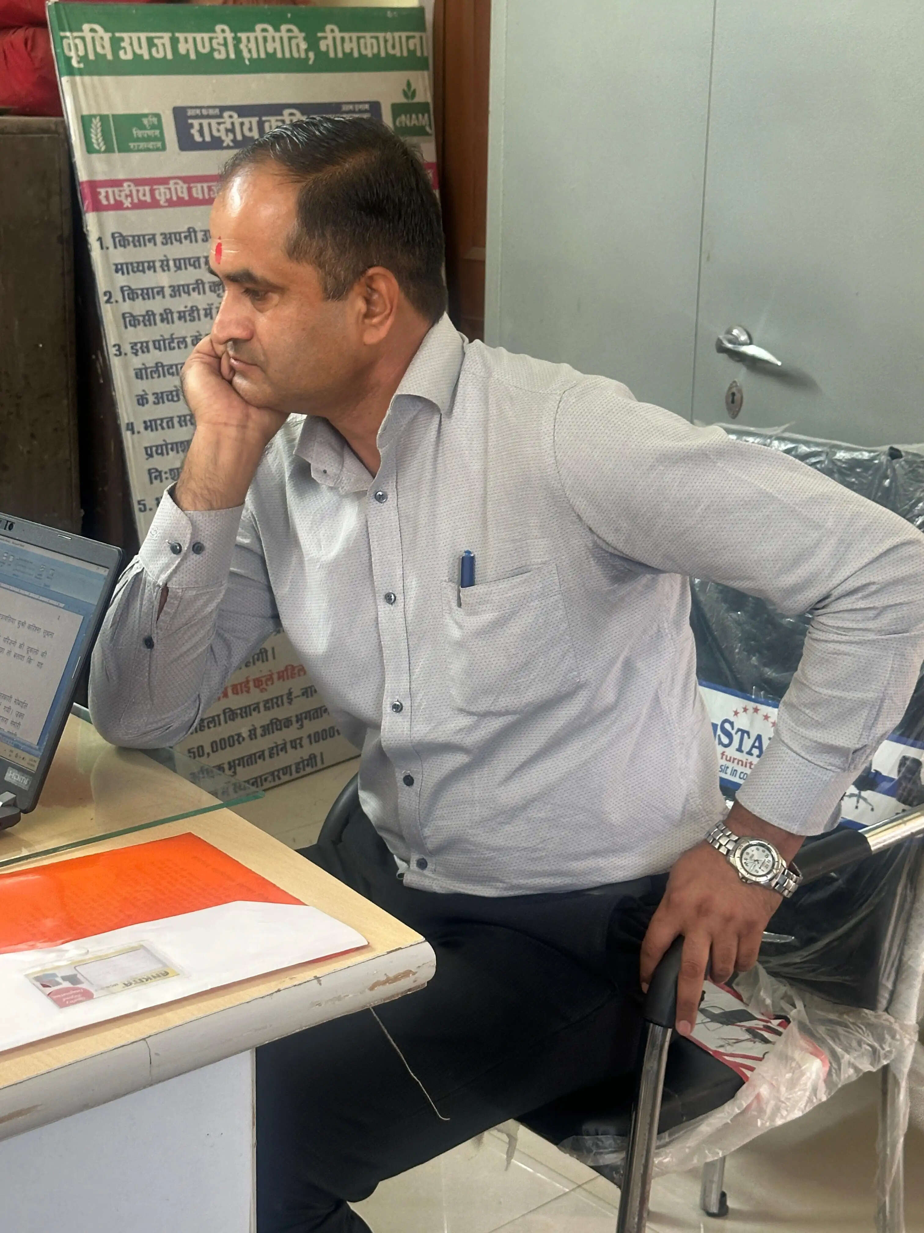 कृषि उपज मंडी का अतिरिक्त सचिव चालीस हजार की रिश्वत लेते&nbsp;गिरफ्तार