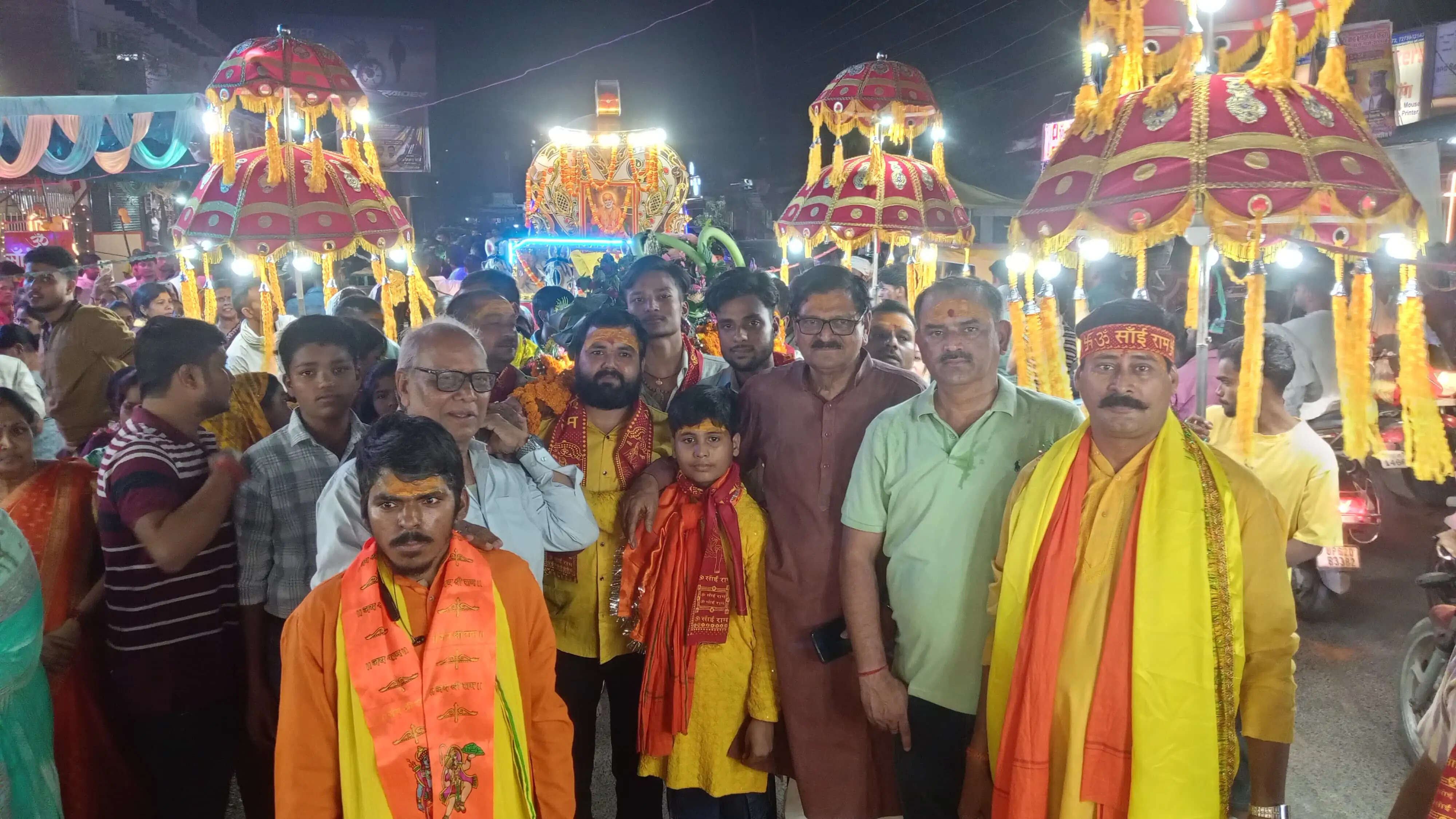 धूम धाम से मनाया गया साईं बाबा का 30वां स्थापना दिवस, हाथी घोड़े पालकी रथ डीजे के साथ निकली शोभा यात्रा