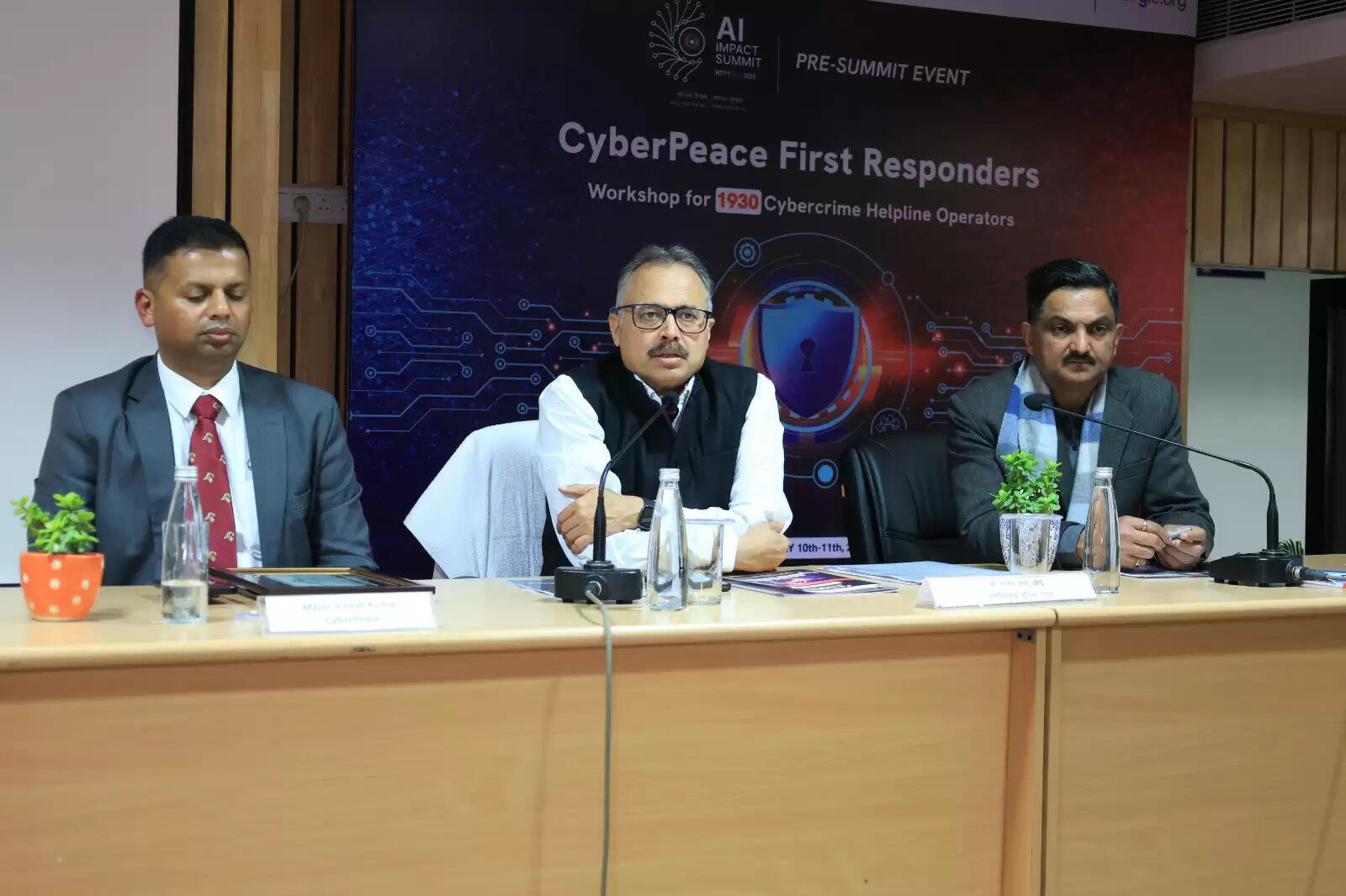 साइबर अपराधों पर लगाम के लिए फर्स्ट रिस्पॉन्स सबसे अहम: डीजीपी शर्मा