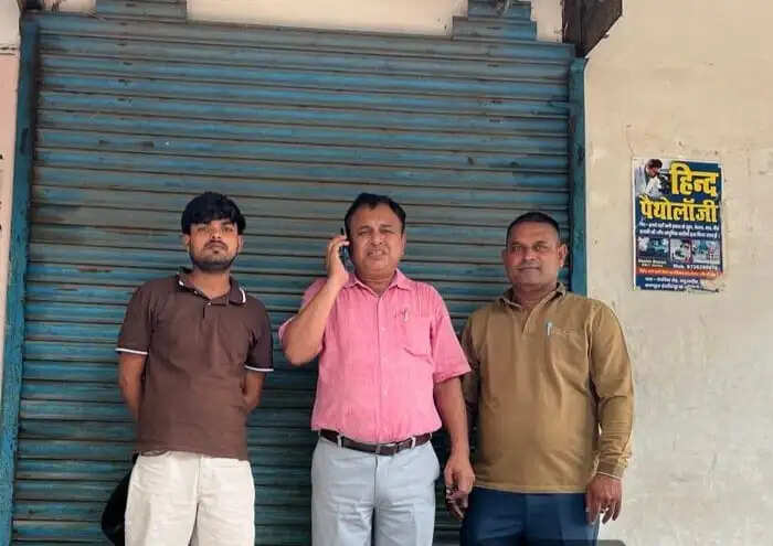 देवरिया में अवैध रूप से संचालित हिंद पैथोलॉजी सील, जांच में नहीं मिले वैध दस्तावेज