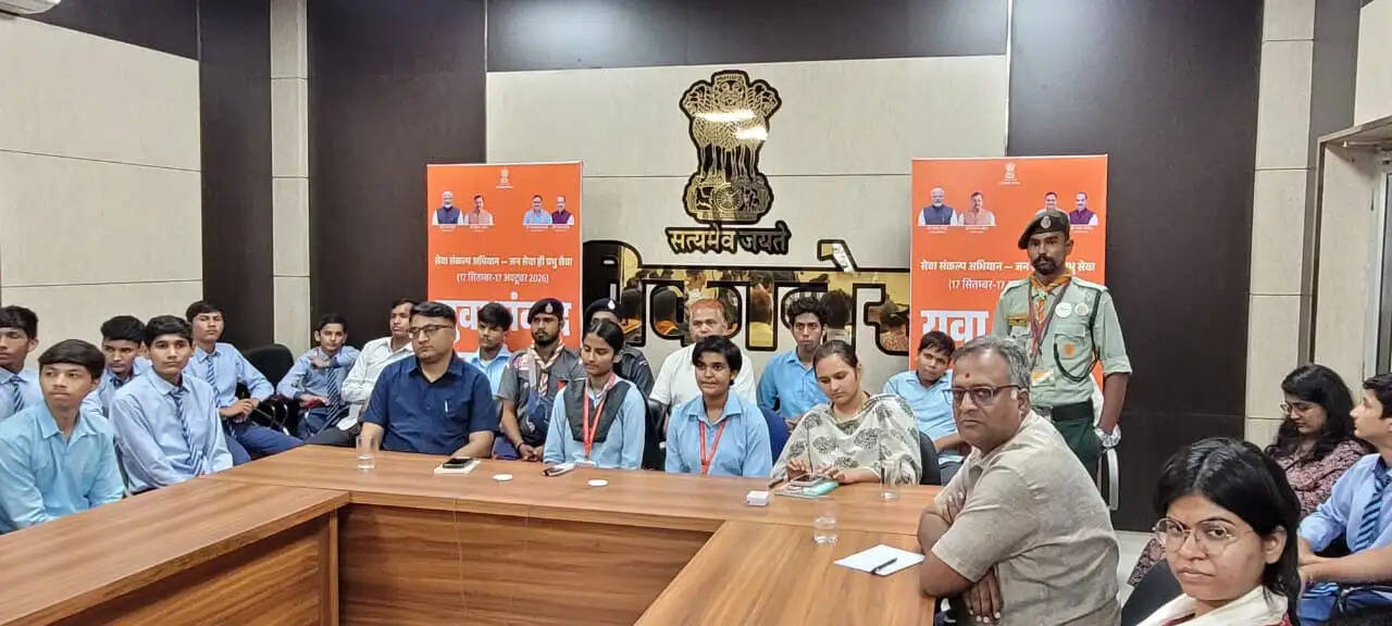 युवा संवाद कार्यक्रम से जुड़े बीकानेर के युवा, डीओआईटी सभागार में हुआ सीधा प्रसारण