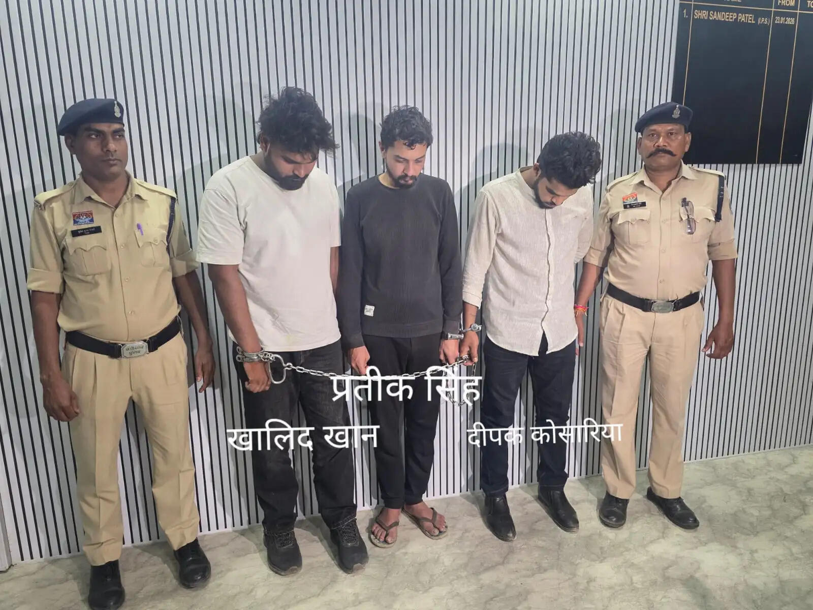 थार में निकले चिट्टा बेचने, तीन आरोपित पकड़ाए, लाखों रुपये कीमत का नशीला पदार्थ, वाहन और मोबाइल जब्त