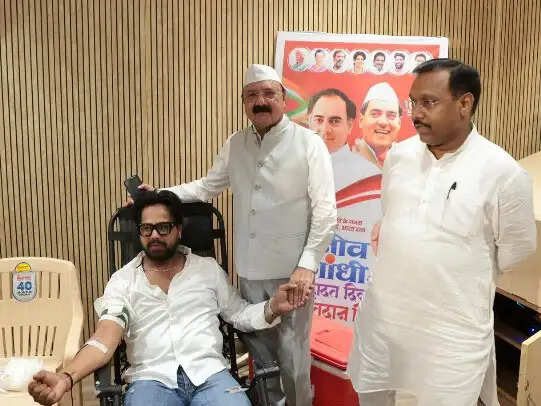 राजीव गांधी की पुण्यतिथि पर युवा कांग्रेस ने आयोजित किया रक्तदान शिविर