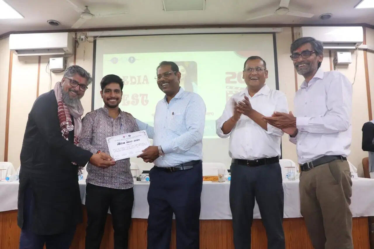 कार्य के प्रति ईमानदारी और स्पष्टता से मिलती है सफलता : कामाख्या नारायण सिंह