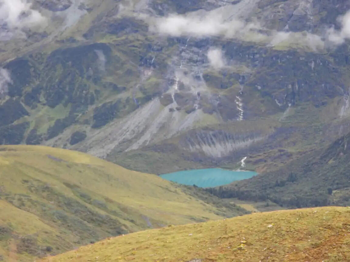 अरुणाचल के पवित्र जुड़वां सरोवर: जहां हिमालय की गोद में बसती है आस्था, प्रकृति और विरासत की अनंत कहानी