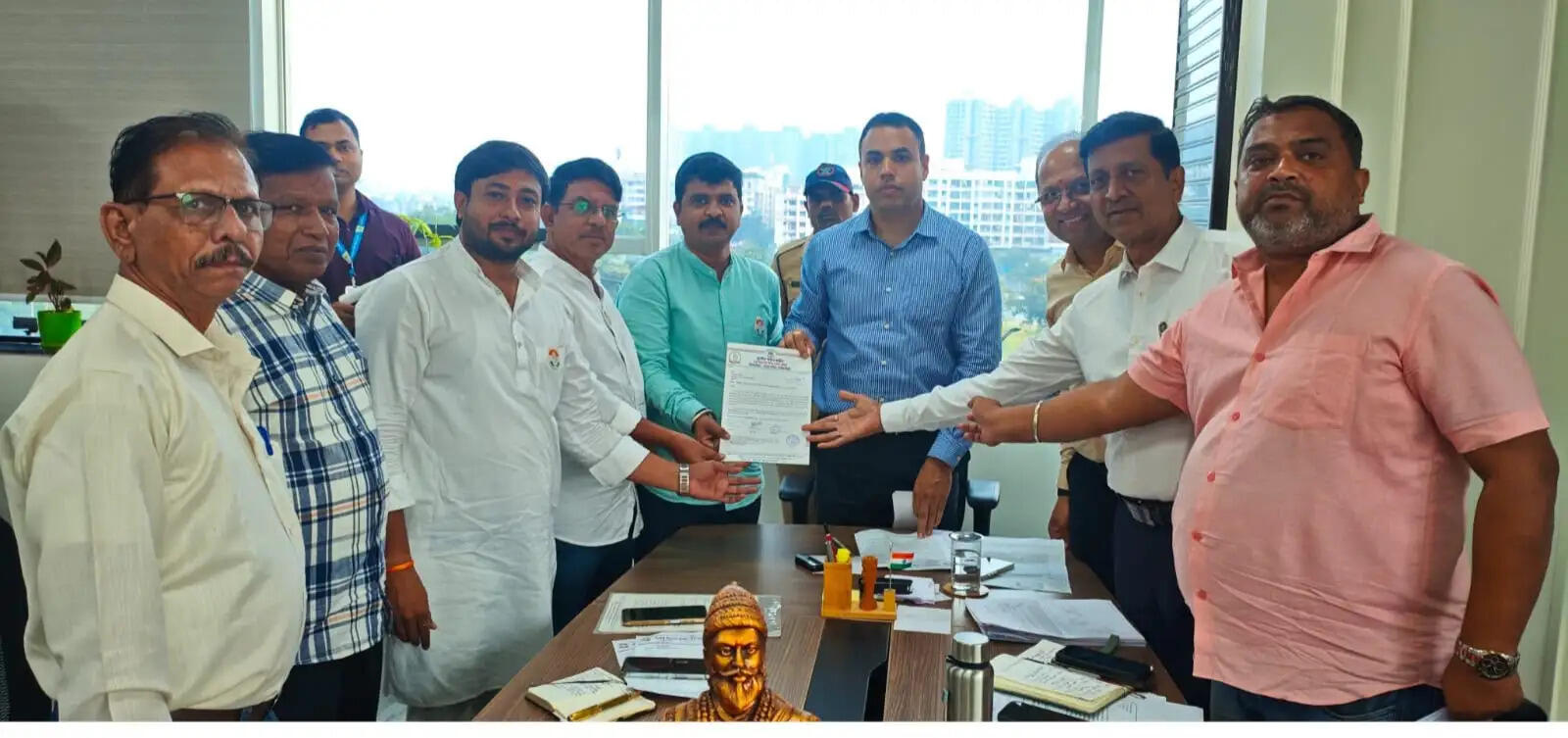 सूखा प्रभावित किसानों की मदद के लिए 13वीं वसई-विरार महापौर मैराथन रद्द करने की मांग