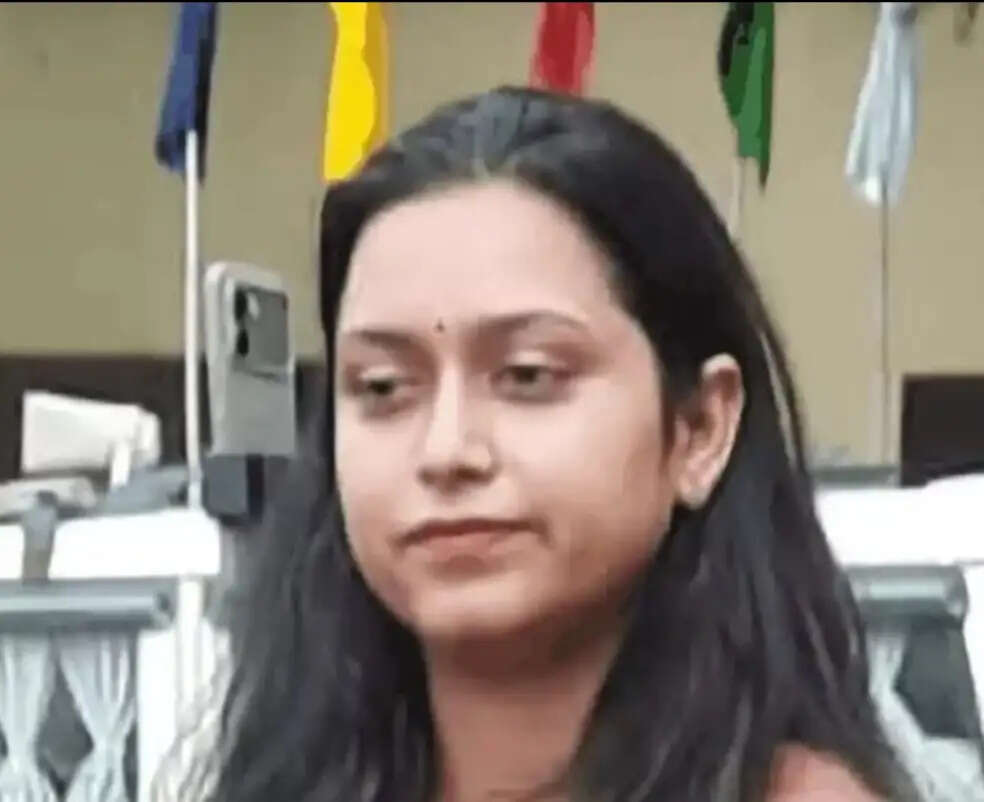 जनसुनवाई के दौरान एसडीएम से अभद्रता का आरोप, जिला पंचायत सदस्य के खिलाफ मुकदमा