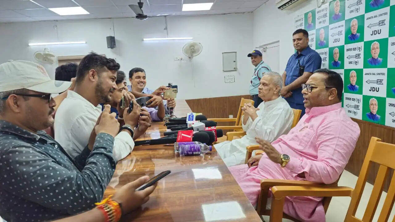 विपक्ष पूरी तरह मुद्दाविहीन और निष्क्रिय हो चुका है:  बिजेंद्र प्रसाद यादव