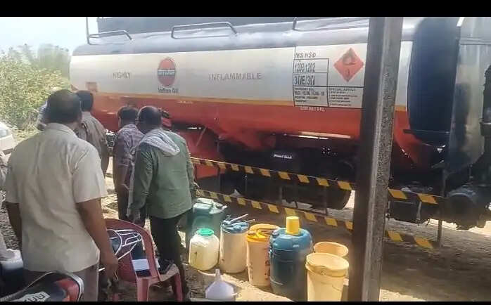 जबलपुरः टैंकर से पेट्रोल-डीजल चोरी करते चालक सहित दो आरोपी गिरफ्तार