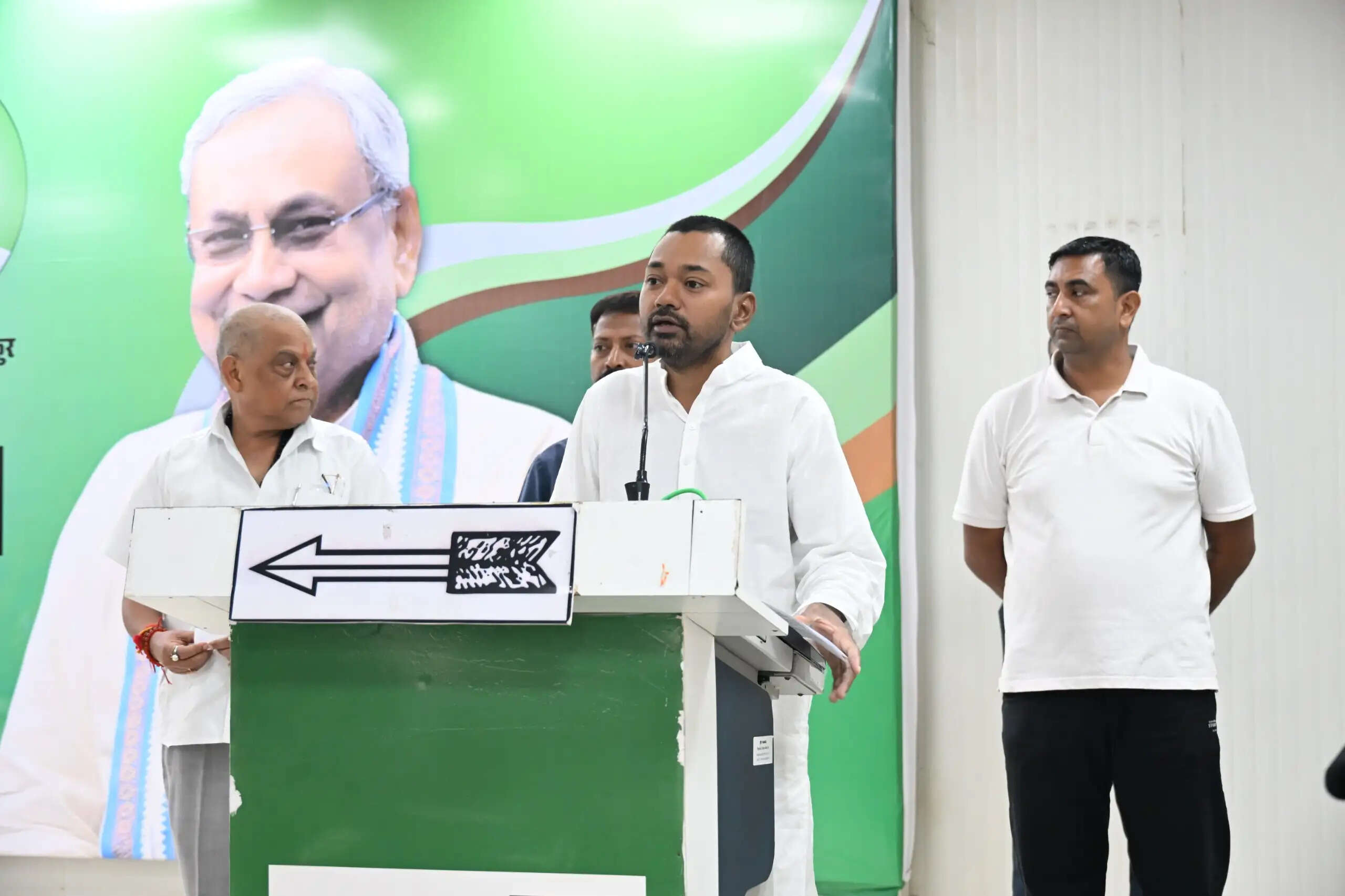 पटना स्नातक निर्वाचन क्षेत्र के छात्रों एवं युवाओं से निशांत ने किया संवाद, चुनावी जीत का दिया मंत्र