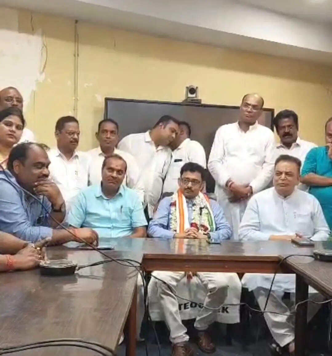 टिकट मिलने के बाद श्रीरामपुर पहुंचे तृणमूल उम्मीदवार तन्मय घोष, हुआ जोरदार स्वागत