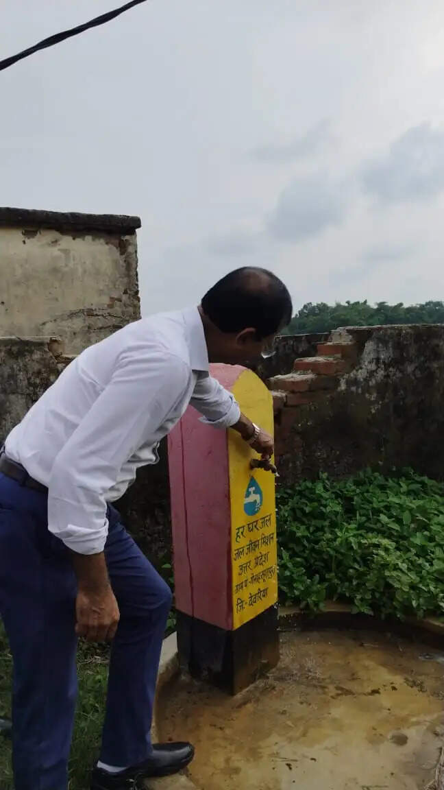 सीडीओ ने पेयजल परियोजना, राजकीय नलकूप और विद्यालय का किया निरीक्षण