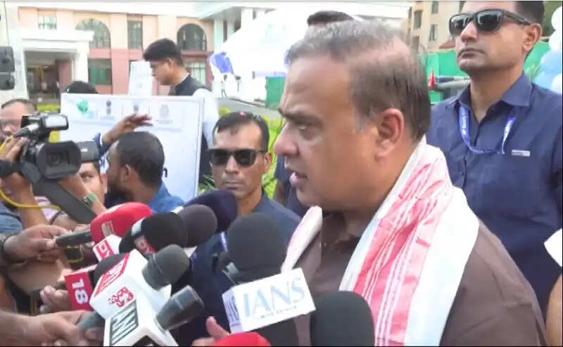 आईएएफ ने असम में 458 लोगों को बचाया और 9 टन राहत सामग्री पहुंचाई : मुख्यमंत्री