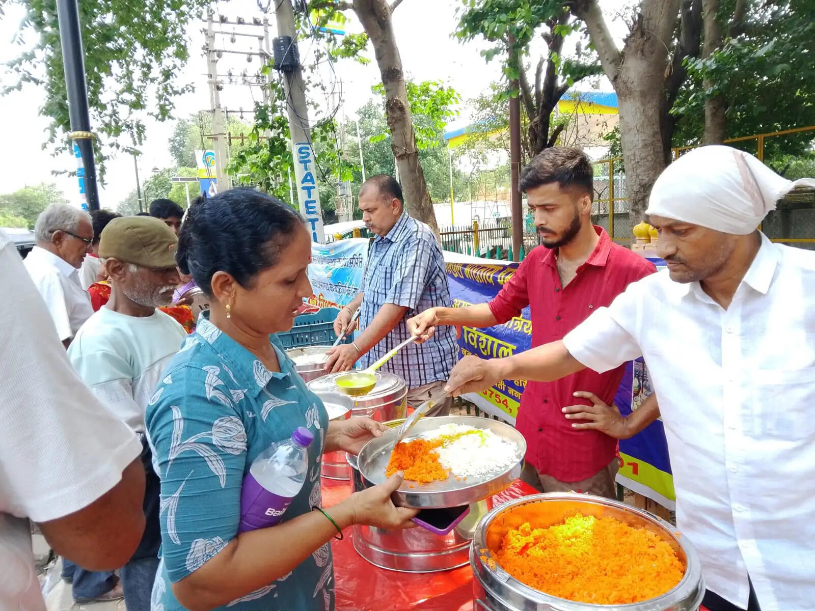जम्मू रेलवे स्टेशन पर अमरनाथ यात्रियों के लिए भंडारा पांचवें दिन भी जारी
