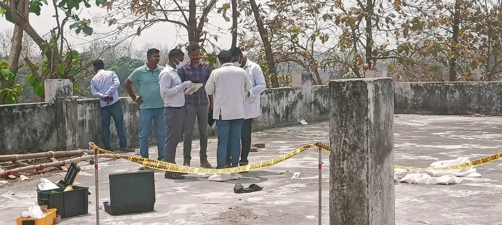 गोरखपुर क्लब संचालक के बेटे अम्बरीश श्रीवास्तव ने फार्महाउस में खुद को मारी गोली, माैके पर ही माैत