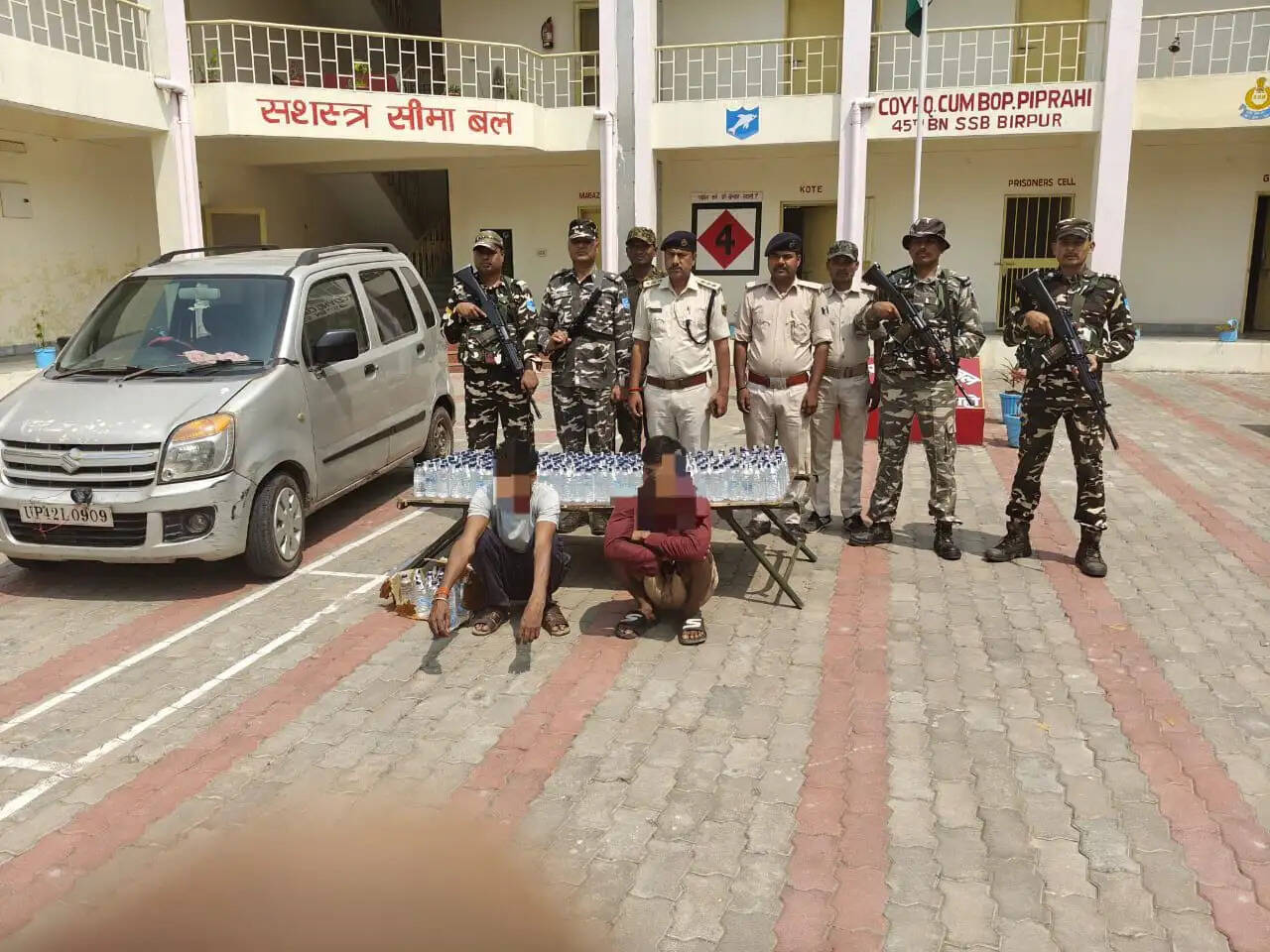 एसएसबी ने 135 लीटर नेपाली शराब एवं एक चार पहिया वाहन को किया जब्त