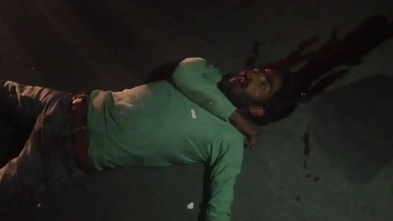 आलू लदी ट्रैक्टर ट्राली ने मारी टक्कर एक की मौत