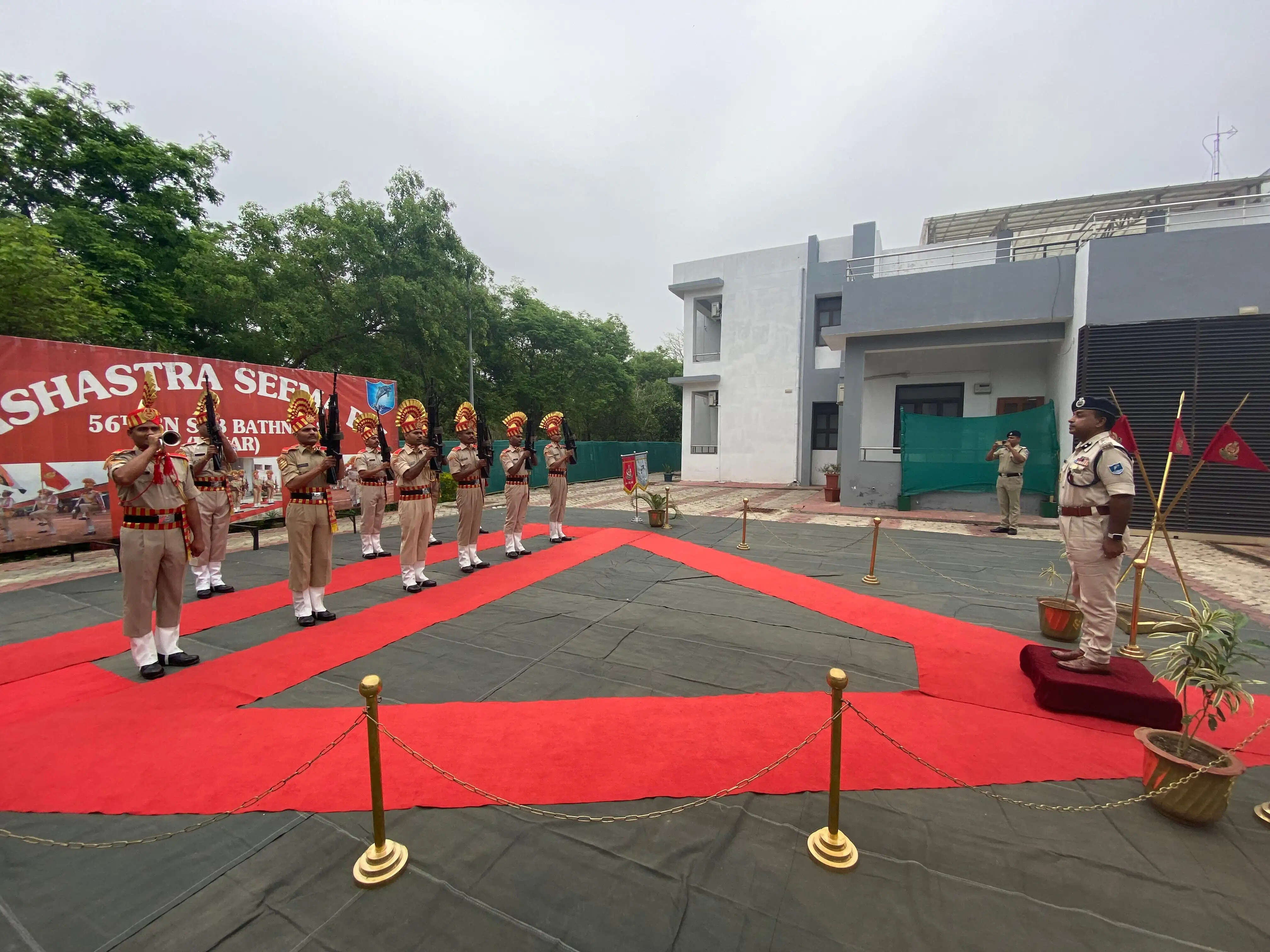 एसएसबी डीआईजी ने बथनाहा में जवानों के साथ किया सैनिक सम्मेलन