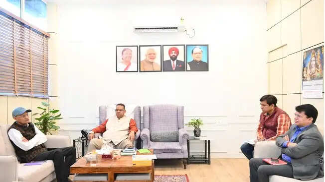 कृषि मंत्री ने घेरबाड़ प्रस्ताव शीघ्र तैयार करने के&nbsp;दिए&nbsp;निर्देश