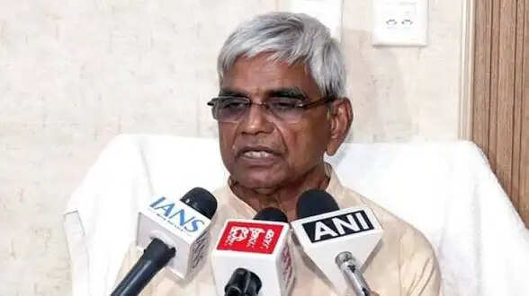 पूर्वी उत्तर प्रदेश के क्षेत्र संघचालक हैं श्री राम जन्मभूमि तीर्थ क्षेत्र ट्रस्ट के अंतरिम महासचिव कृष्ण मोहन