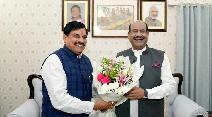 मुख्यमंत्री डॉ. यादव ने जयपुर प्रवास के दौरान लोकसभा अध्यक्ष बिरला से की भेंट