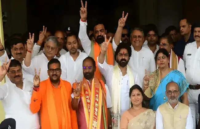 बिहार विधान परिषद चुनाव: राजग के सभी नौ उम्मीदवारों ने भरा नामांकन