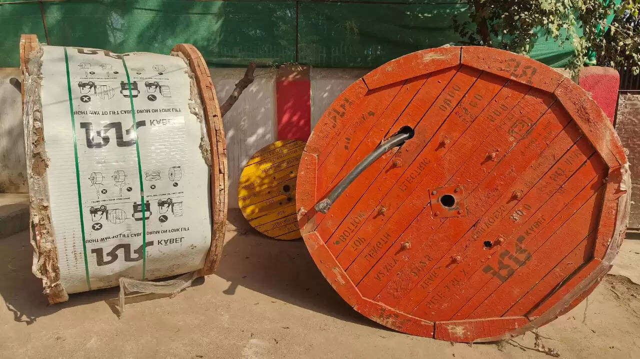 मप्र रेलवे पुलिस ने ट्रेनों में चोरी एवं रेलवे संपत्ति चुराने वाले आरोपियों को किया गिरफ्तार