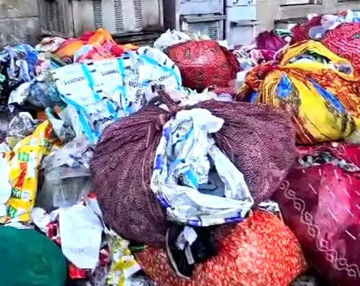 लौटे कांवड़िए, हरिद्वार में छोड़ गए 7 हजार मीट्रिक टन कचरा