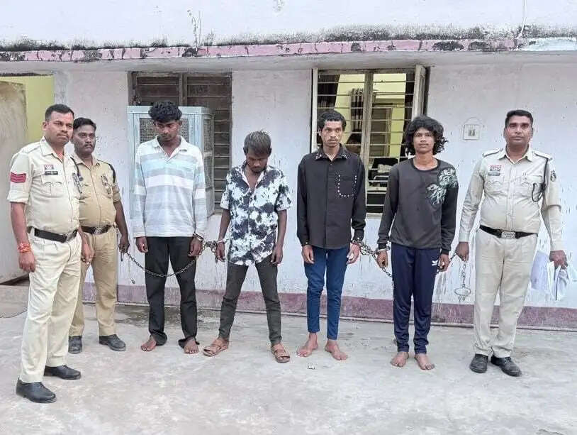 अपडेट: मुजगहन में पूर्व सरपंच के पुत्र की चाकू मारकर जघन्य हत्या