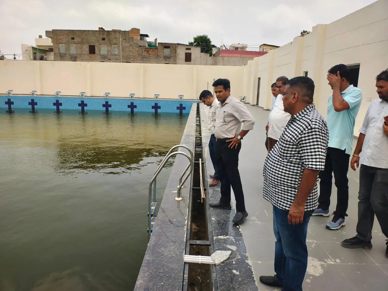 कलेक्टर ने शारीरिक शिक्षा कॉलेज में अव्यवस्थाओं पर जताई नाराजगी