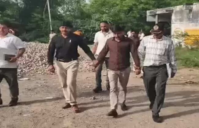 नारनौल में सात हजार की रिश्वत लेते पटवारी रंगे हाथ गिरफ्तार