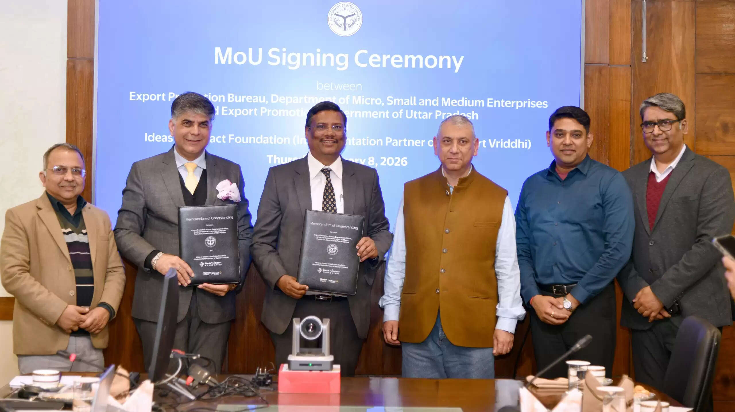 यूपी के एमएसएमई को ग्लोबल मार्केट से जोड़ेगा वालमार्ट वृद्धि कार्यक्रम