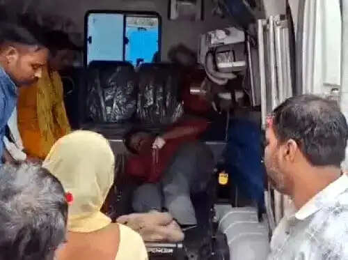 फरीदाबाद में करवा चौथ पर पति ने तेजाब पिया, हालत गंभीर