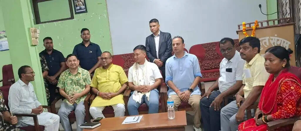 नेपाल में हिंदूवादी संगठनों ने सरकार के सामने रखीं 15 मांगें, दोषियों की गिरफ्तारी से लेकर हिंदू राष्ट्र की बहाली तक की मांग