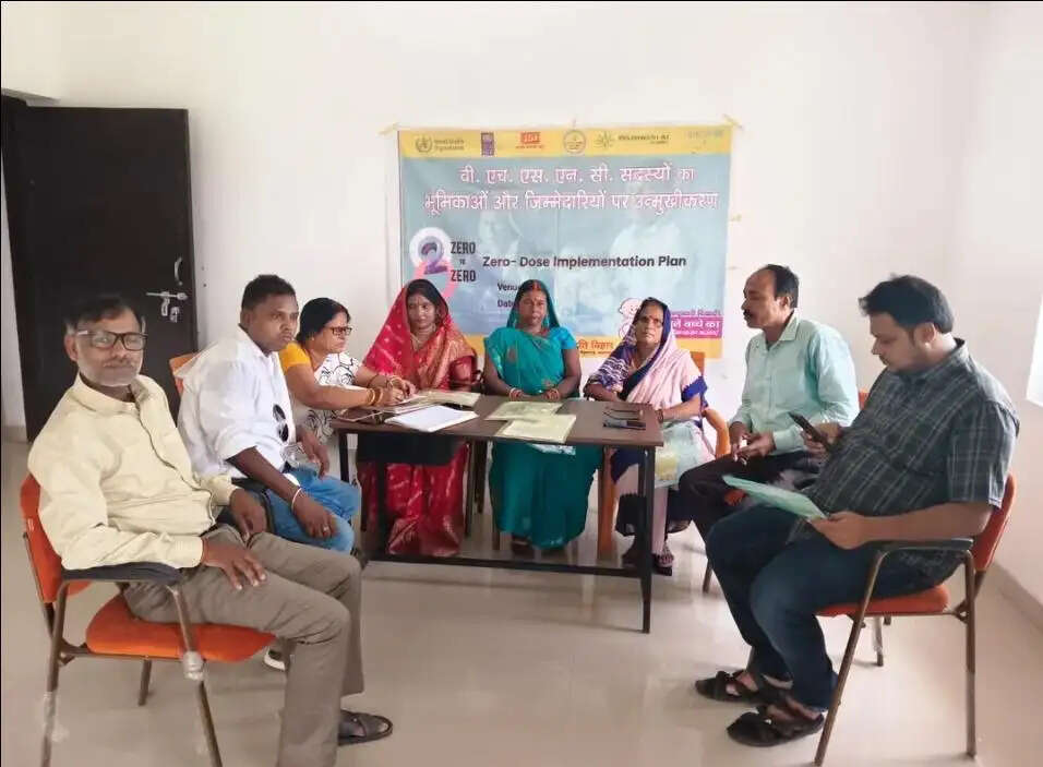 वीएचएसएनसी सदस्यों को दिया गया प्रशिक्षण, स्वास्थ्य सेवाओं की निगरानी और पोषण सुधार पर जोर