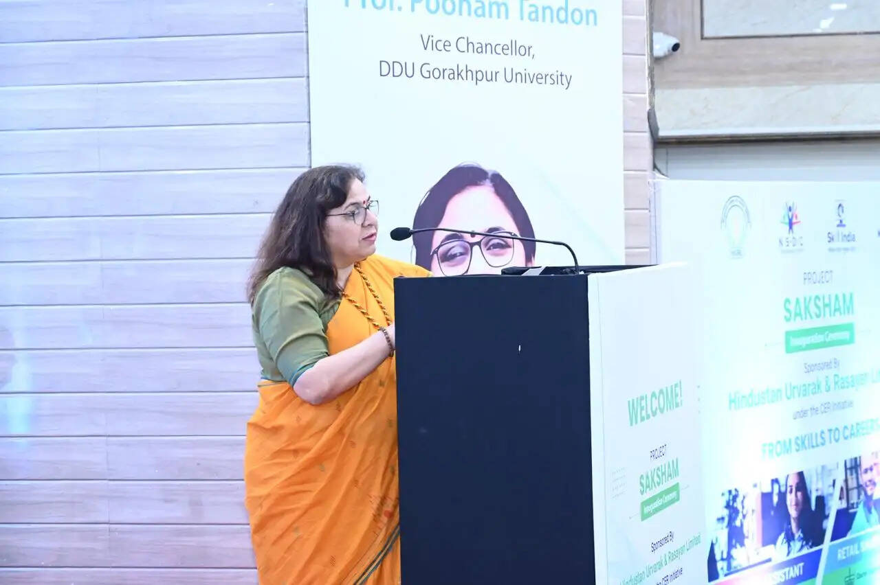 वर्तमान प्रतिस्पर्धी समय में स्किल्स ही सफलता की है वास्तविक पहचान : कुलपति