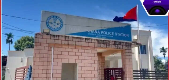 ढकुआखाना में लोगों ने चोर को पकड़कर किया पुलिस के हवाले