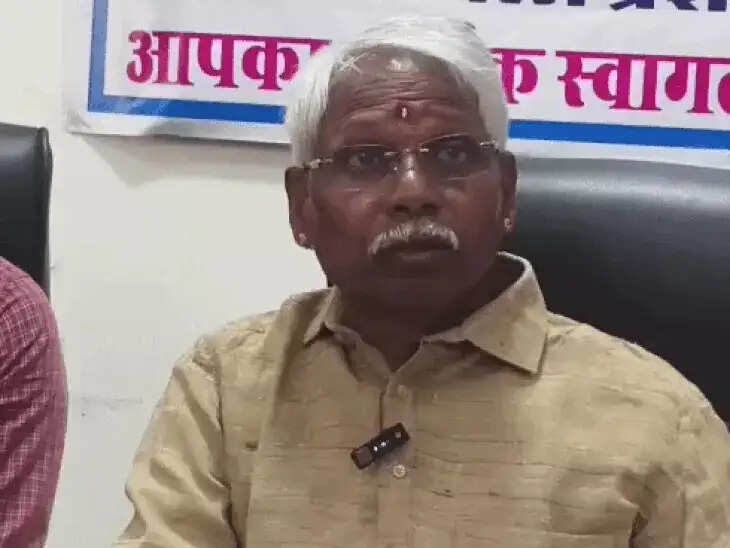 रोत पर मंत्री खराड़ी का पलटवार, पूछा - विधायक और सांसद रहते क्या काम किया?