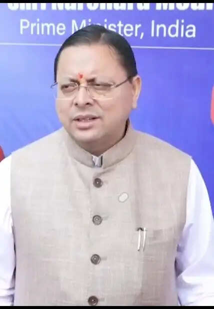 धामी ने कांग्रेस के आरोपों पर किया पलटवार, कहा- सरकार दस्तावेजों के साथ जवाब देने को तैयार