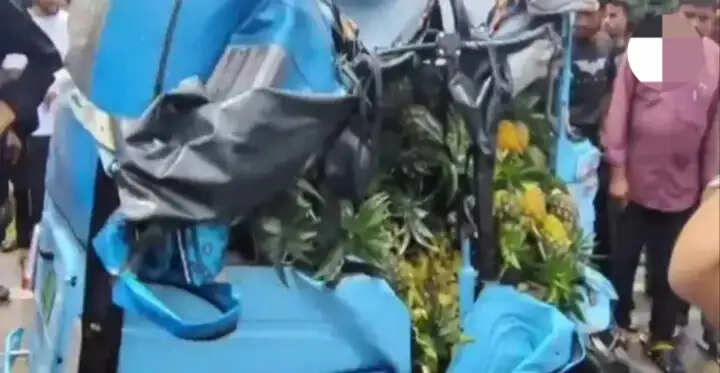 हैलाकांदी बाइपास पर ट्रक-ऑटो की आमने-सामने टक्कर, एक की मौत, तीन गंभीर