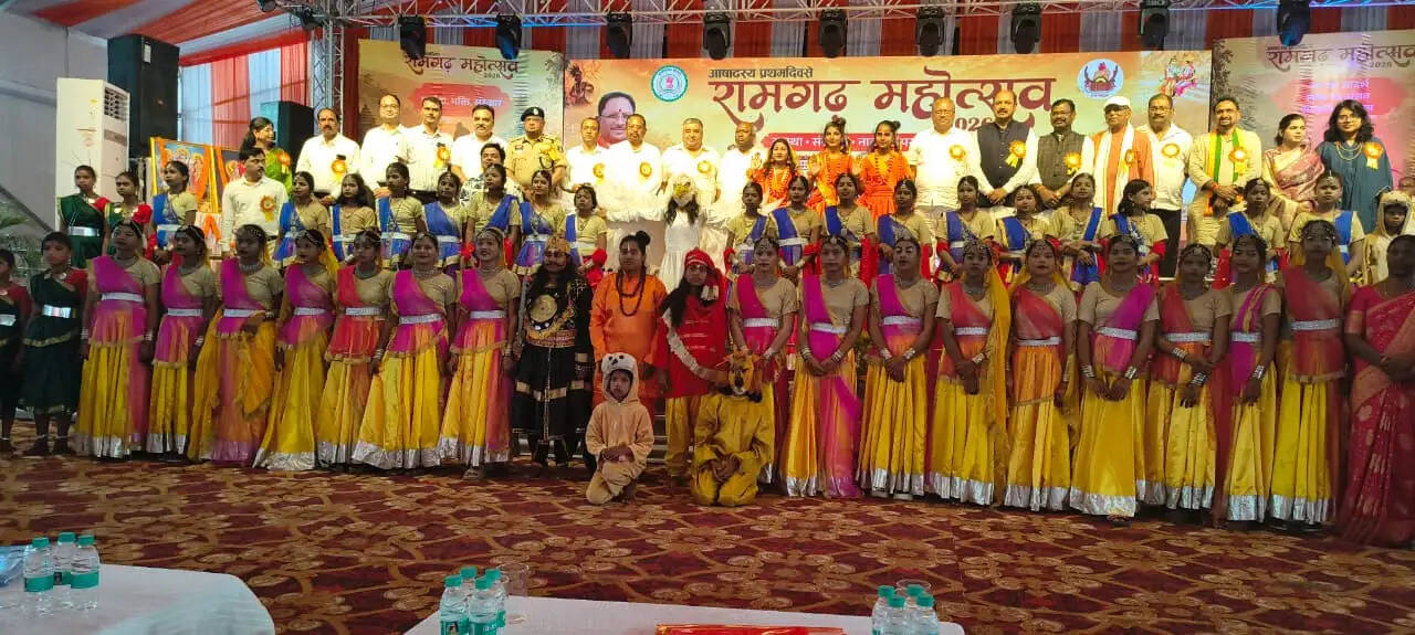 (संशोधित) आषाढ़ के प्रथम दिवस पर दो दिवसीय रामगढ़ महोत्सव-2026 का हुआ भव्य शुभारंभ