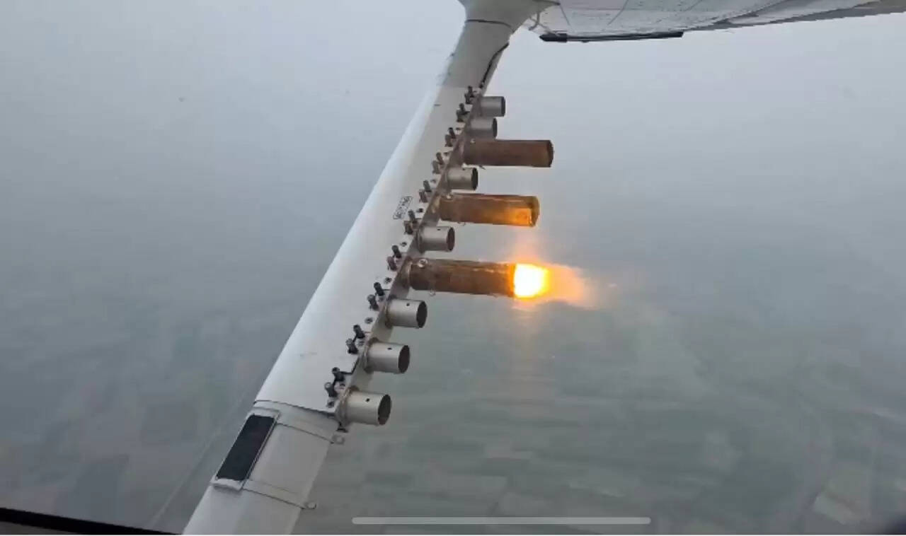 दिल्ली में किए दो क्लाउड सीडिंग ट्रायल, हल्की बारिश और प्रदूषण स्तर में गिरावट दर्ज : सिरसा