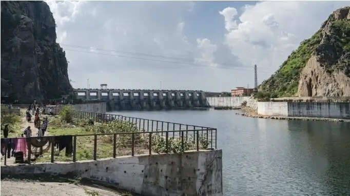 बीसलपुर बांध में हुई पानी की आवक, गेज बदला