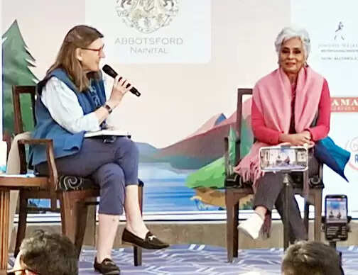 हिमालयन इकोज साहित्य और कला महोत्सव में गूंजे शब्द, सुर और संस्कृति के स्वर