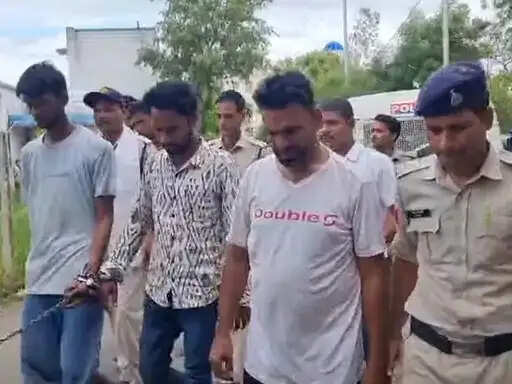 शहडोल: पुलिस ने 6 चोरों को गिरफ्तार कर 8 बाइकें बरामद कीं
