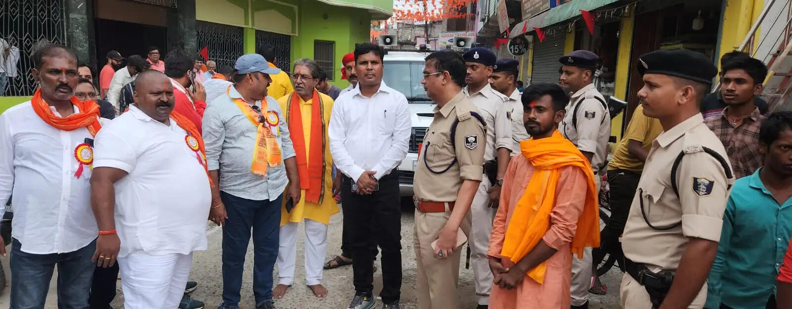 ढाई सौ से अधिक पुलिस पदाधिकारी ने संभाली सुरक्षा की कमान,ड्रोन और सीसीटीवी की जद में रही शोभायात्रा की सुरक्षा