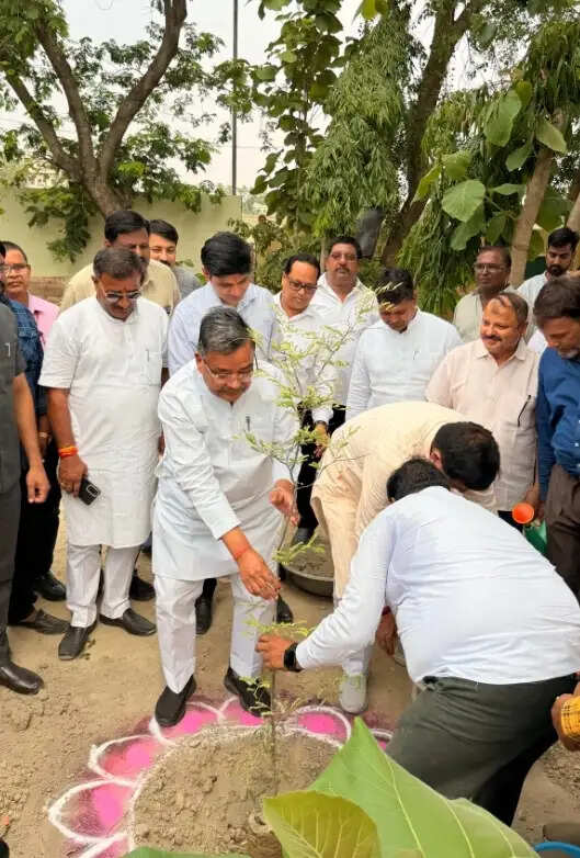 पर्यावरण संरक्षण वर्तमान समय की सबसे बड़ी आवश्यकता : पर्यटन मंत्री