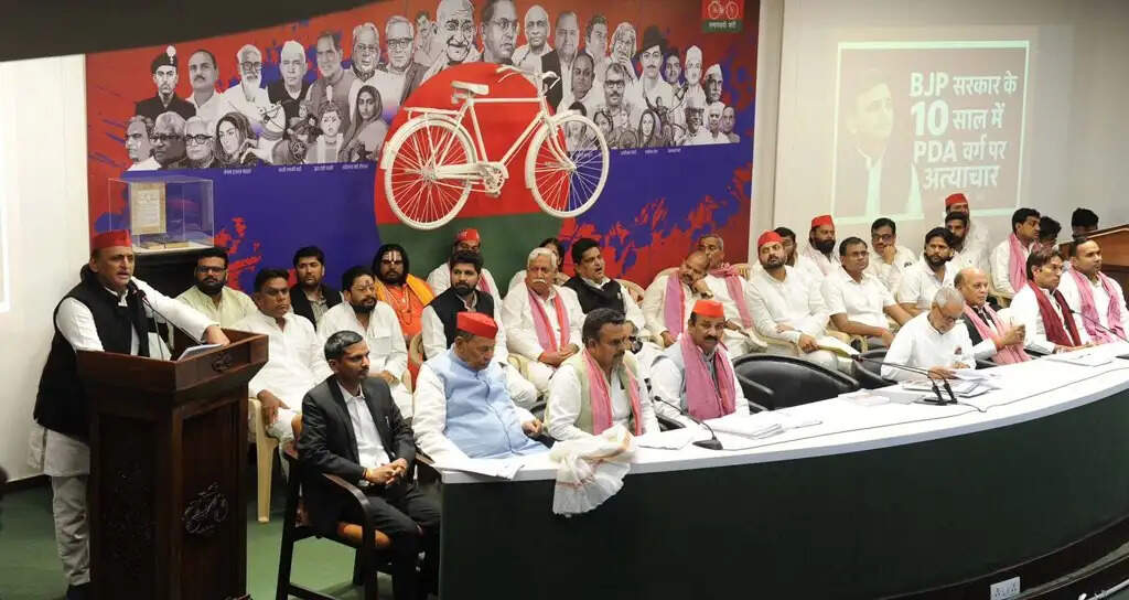 भाजपा सरकार ने 10 सालों में सबसे ज्यादा पीडीए पर किया अत्याचार : अखिलेश यादव