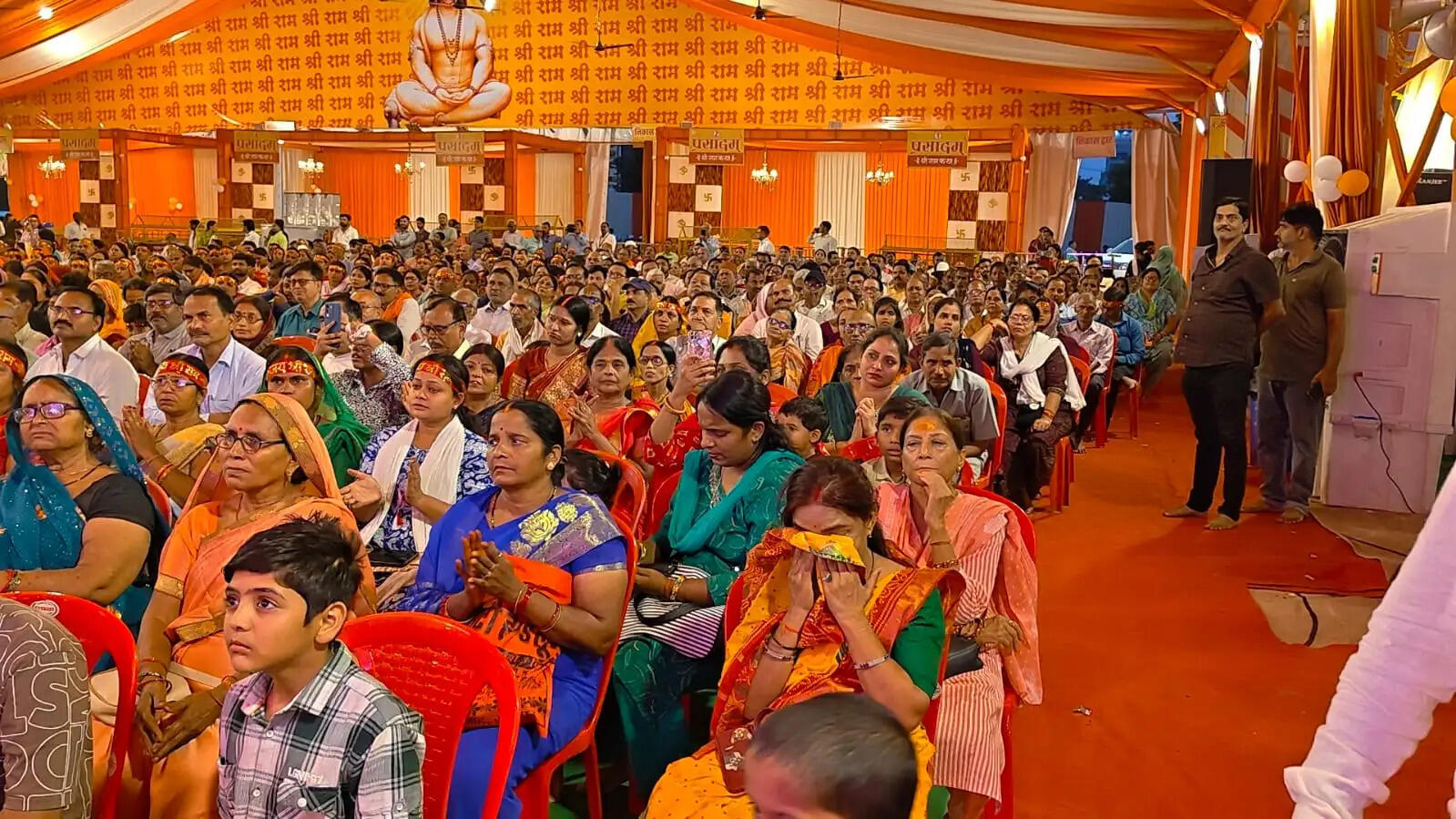 राम वनगमन का प्रसंग सुन भावुक हुए श्रद्धालु, छलक उठीं आंखें